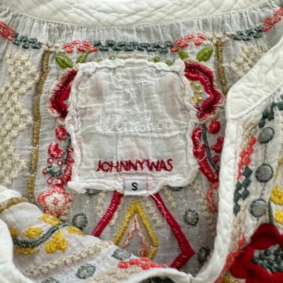Johnny Was White Boho Embroidered Floral Blouse Top Size Small - Picture 4 of 10